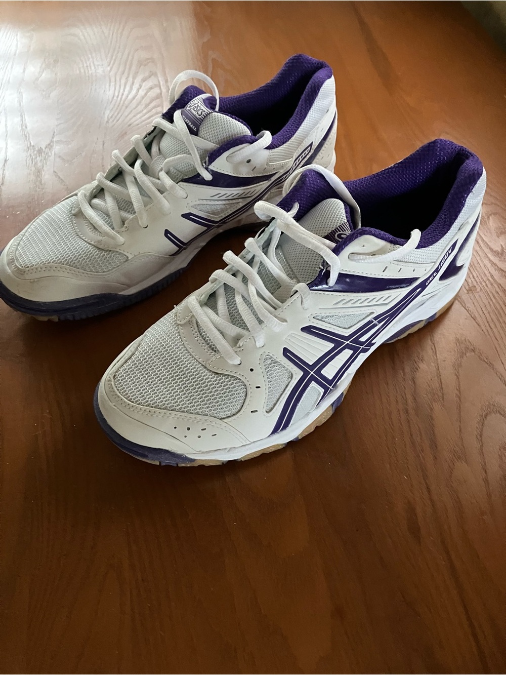 Asics Gel 1150V White and Purple Women's Size 10 Volleyball Athletic Shoe